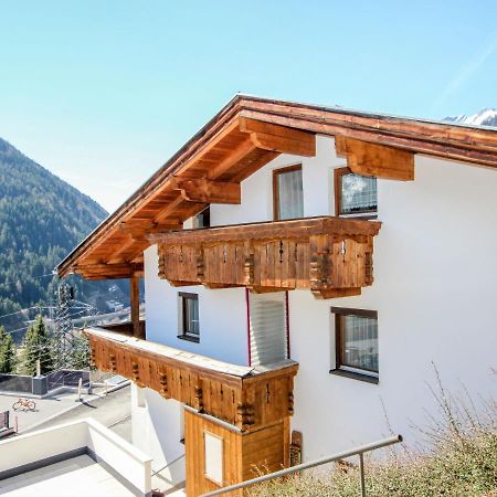 Holiday Home Hoelzl By Interhome Флирш Экстерьер фото
