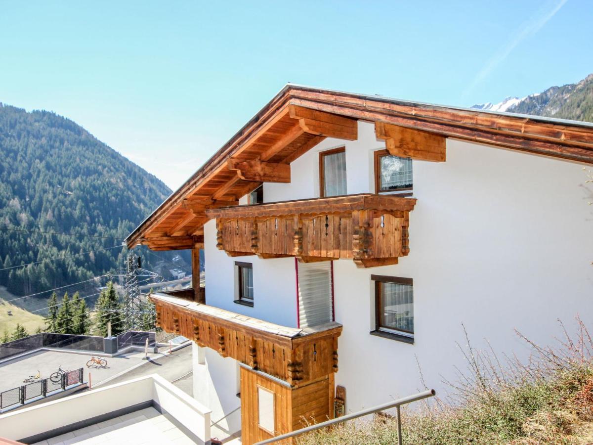 Holiday Home Hoelzl By Interhome Флирш Экстерьер фото