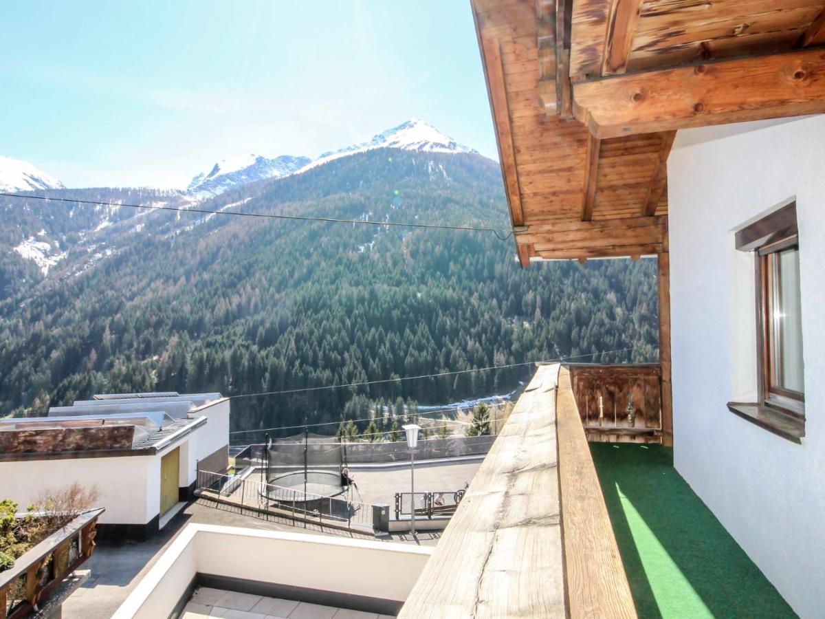 Holiday Home Hoelzl By Interhome Флирш Экстерьер фото