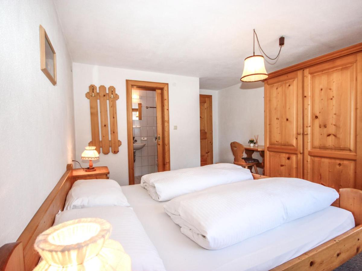 Holiday Home Hoelzl By Interhome Флирш Экстерьер фото
