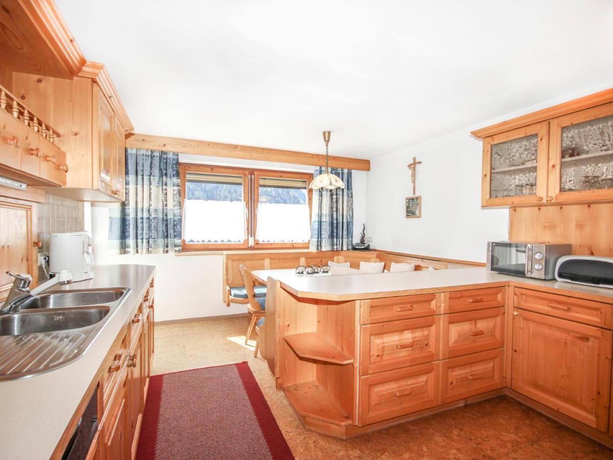 Holiday Home Hoelzl By Interhome Флирш Экстерьер фото